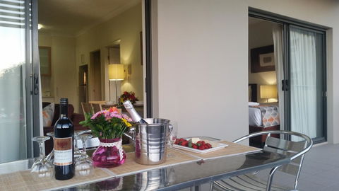 La Vida On Anzac - Tourism Canberra 36