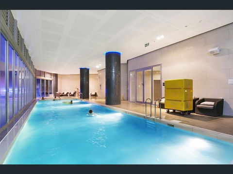 H Star Residences-- Paradise Stayz - Tourism Canberra 16