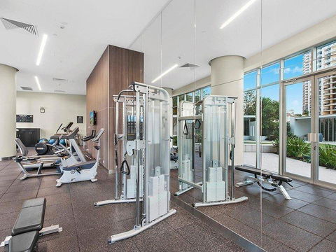 H Star Residences-- Paradise Stayz - Tourism Canberra 23