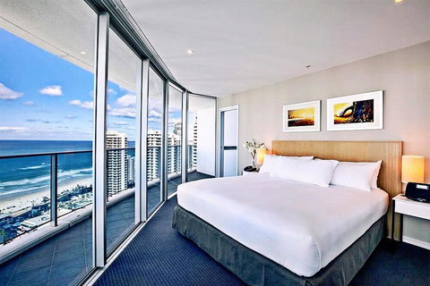 H Star Residences-- Paradise Stayz - Tourism Canberra 11