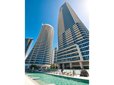 H Star Residences-- Paradise Stayz - Tourism Canberra 26