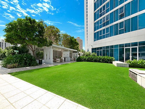 H Star Residences-- Paradise Stayz - Tourism Canberra 24