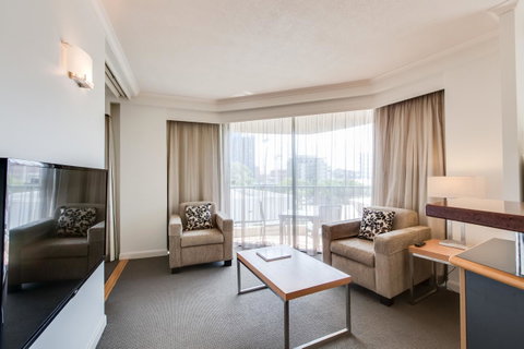 Central Cosmo Apartment Hotel - Tourism Canberra 27