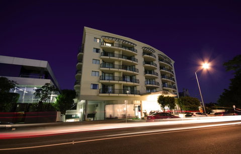 Central Cosmo Apartment Hotel - Tourism Canberra 21