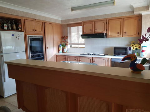 Gemini Court Holiday Apartments - Tourism Canberra 38