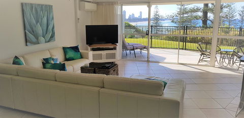 Gemini Court Holiday Apartments - Tourism Canberra 26