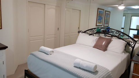 Gemini Court Holiday Apartments - Tourism Canberra 15