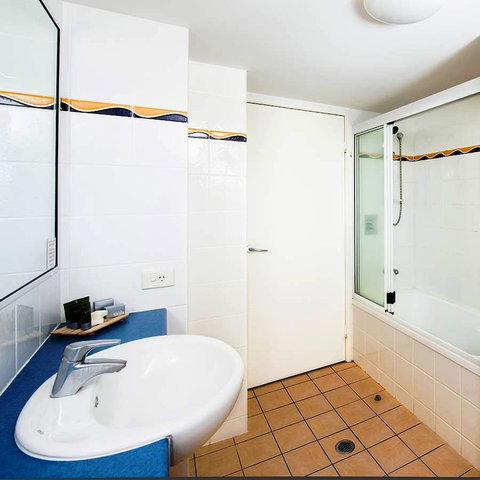 Mantra Hervey Bay - Tourism Canberra 10