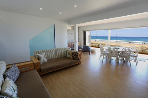 Bilinga Beach Motel - Tourism Canberra 10