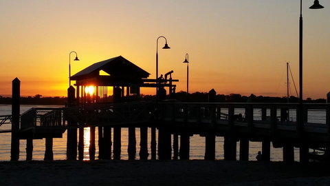 On The Bay Apartments - Tourism Canberra 9