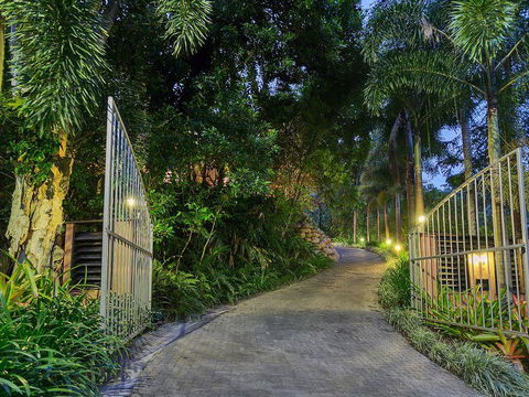 Cairns Rainforest Retreat - Tourism Canberra 2