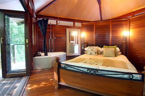 Cairns Rainforest Retreat - Tourism Canberra 11