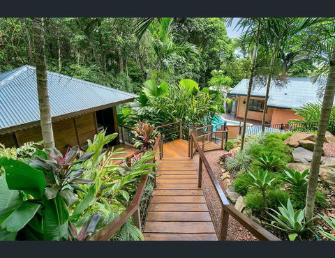 Cairns Rainforest Retreat - Tourism Canberra 7