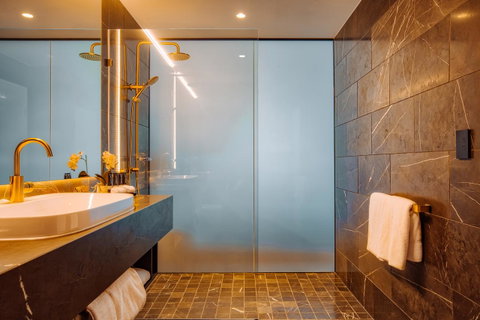 Eatons Hill Hotel - Tourism Canberra 20