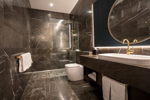 Eatons Hill Hotel - Tourism Canberra 29
