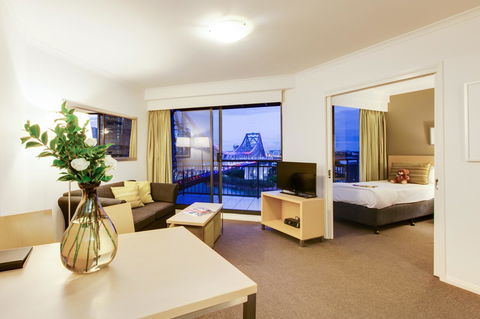 Oakwood Hotel & Apartments Brisbane - Tourism Canberra 6