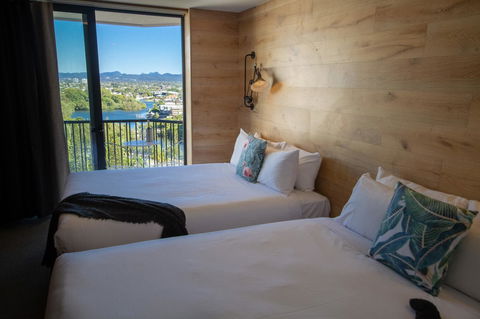 The Island Gold Coast - Tourism Canberra 24