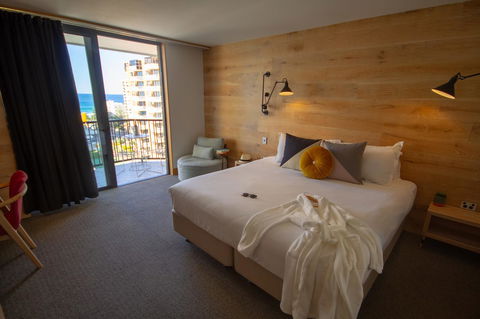 The Island Gold Coast - Tourism Canberra 20