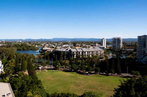 The Island Gold Coast - Tourism Canberra 22