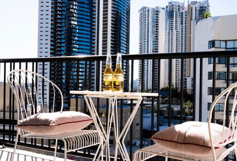 The Island Gold Coast - Tourism Canberra 5