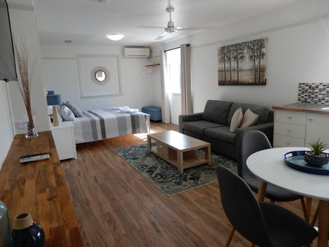 Malanda Manor Guesthouse - Tourism Canberra 1