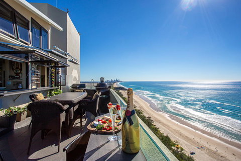 Burleigh Esplanade Apartments - Tourism Canberra 10