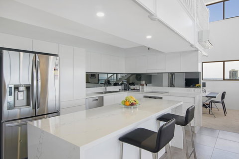 Burleigh Esplanade Apartments - Tourism Canberra 33