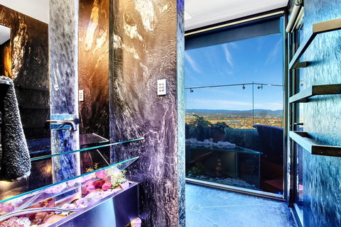 Burleigh Esplanade Apartments - Tourism Canberra 7