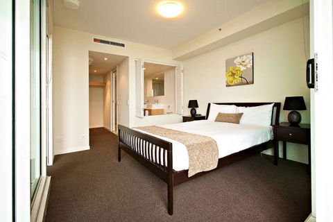 Lanai Riverside Apartments - Tourism Canberra 8