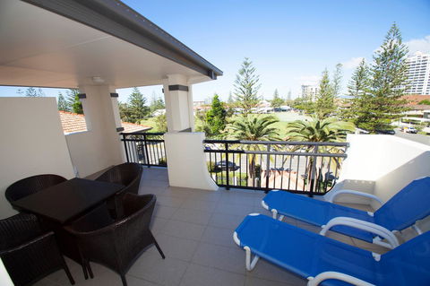 Island Beach Resort - Tourism Canberra 34