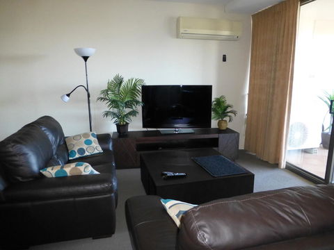 The Oasis Apartments - Tourism Canberra 7