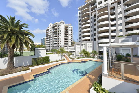 The Oasis Apartments - Tourism Canberra 0