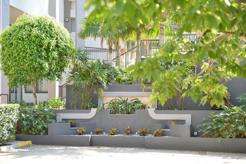 The Oasis Apartments - Tourism Canberra 1