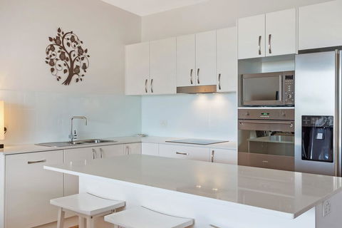Wharf Apartment Unit 15 - Tourism Canberra 1