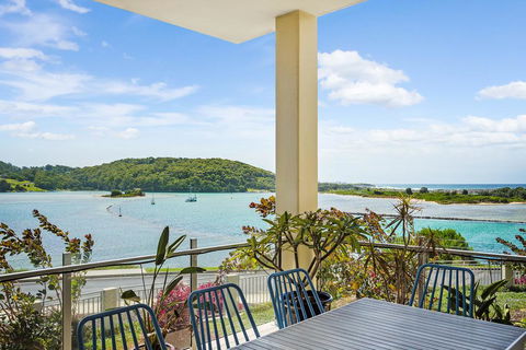 Wharf Apartment Unit 5 - Tourism Canberra 1