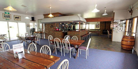 Willalooka Tavern - Tourism Canberra 3