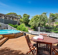 Willowdene with pool spa tennis court and fireplace - Tourism Canberra