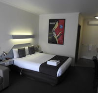 Wine Village Motor Inn - Tourism Canberra