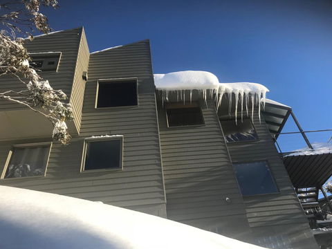 Winterbrook Chalet - Tourism Canberra 0