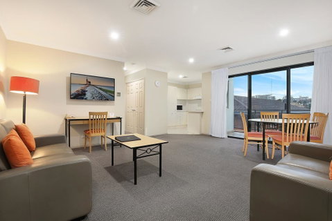 Wollongong Serviced Apartments - Tourism Canberra 3
