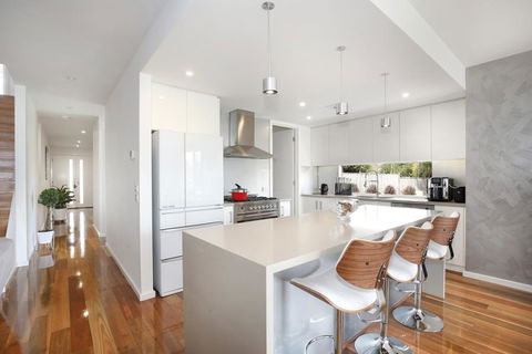Xus Residence - Tourism Canberra 3