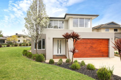 Xus Residence - Tourism Canberra 0