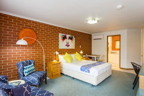 Yackandandah Motor Inn - Tourism Canberra 1