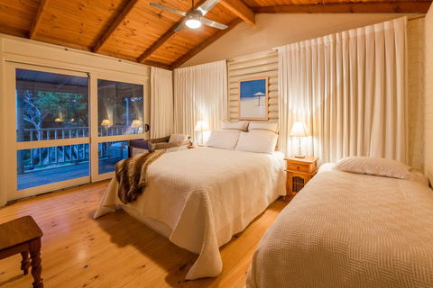 Yallingup's Best Located Beach House - Tourism Canberra 2