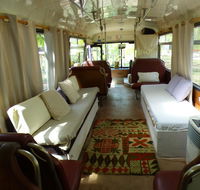 Yamba Hinterland bush retreat - Vintage bus stay - Tourism Canberra