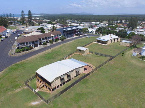 Yamba Pilot Cottage 1 - Pets Welcome - Close To Beach - Tourism Canberra 2