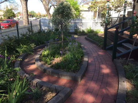 Yapera On Lucan - Tourism Canberra 3
