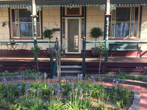 Yapera On Lucan - Tourism Canberra 0