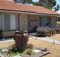 Yellow Gum Bed and Breakfast - Tourism Canberra