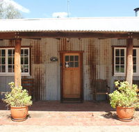 York Cottages and Burnley House - Tourism Canberra